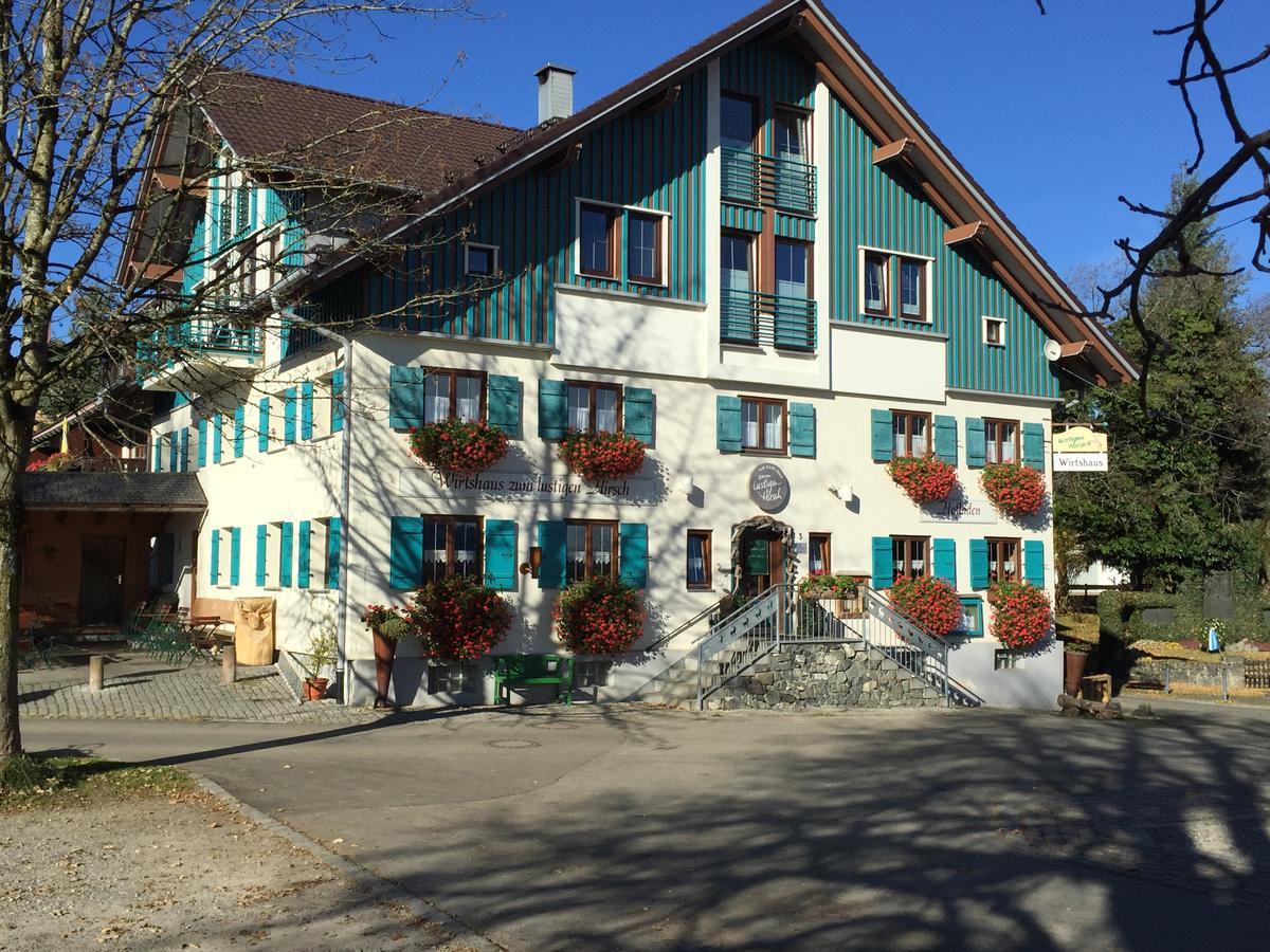Lustiger Hirsch Akams Exterior foto