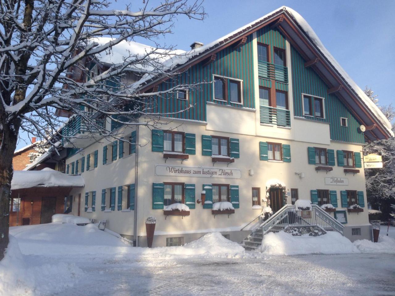 Lustiger Hirsch Akams Exterior foto