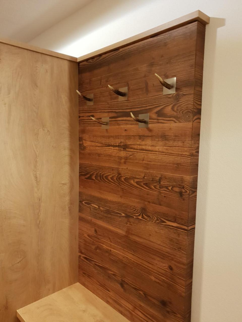 Lustiger Hirsch Akams Exterior foto